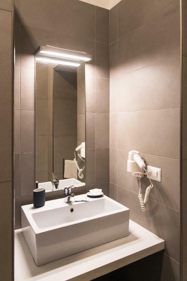 Maison Toledo ปอซซุออลี ภายนอก รูปภาพ